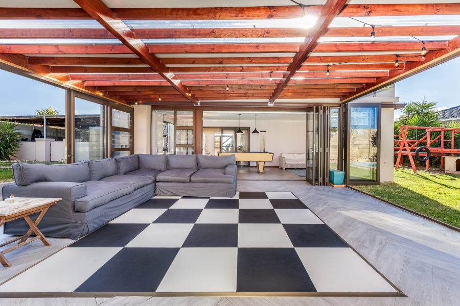 4 Bedroom Property for Sale in Rouxville Western Cape